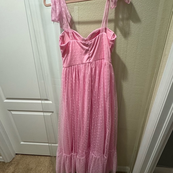 Elegant Pink Summer Dress - Picture 2 of 2